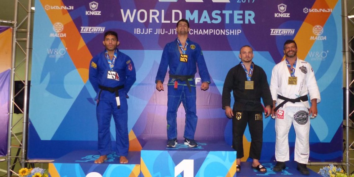 Lutador de BC conquista o bronze no Campeonato Mundial de Jiujitsu em